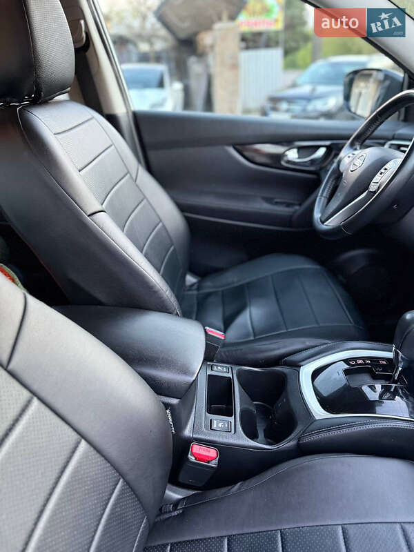 Внедорожник / Кроссовер Nissan Qashqai 2016 в Луцке