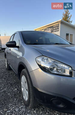 Внедорожник / Кроссовер Nissan Qashqai 2010 в 