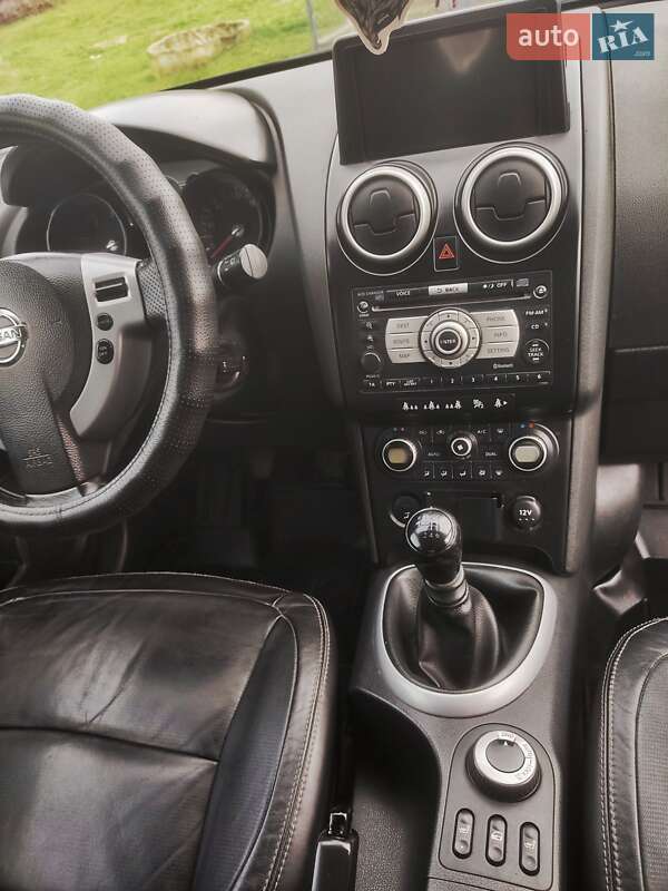 Позашляховик / Кросовер Nissan Qashqai 2007 в Захарівці
