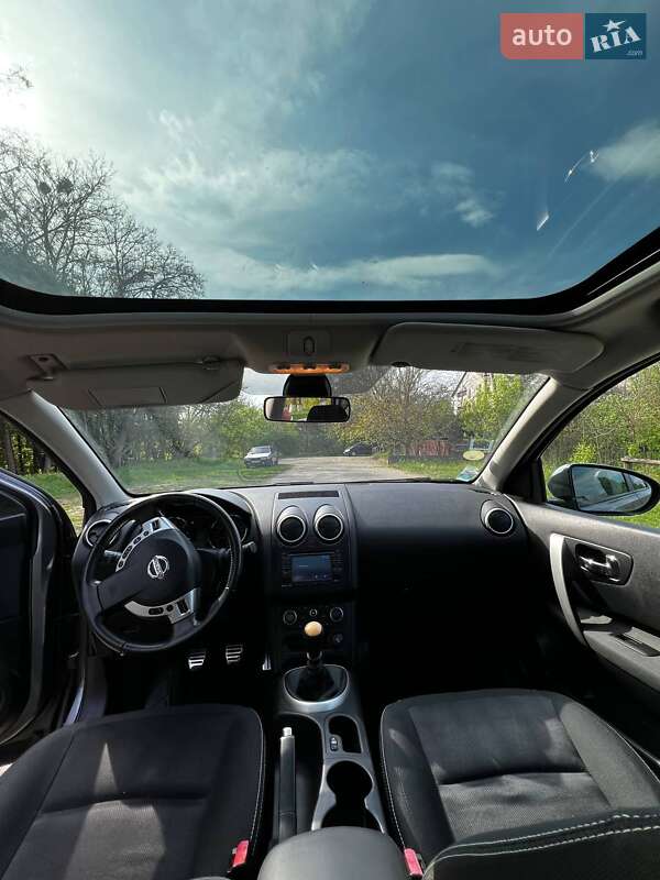 Позашляховик / Кросовер Nissan Qashqai 2011 в Черкасах