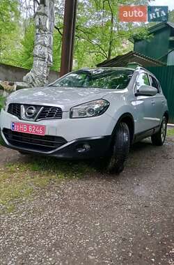 Позашляховик / Кросовер Nissan Qashqai 2011 в Чернівцях