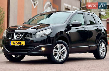 Внедорожник / Кроссовер Nissan Qashqai 2010 в Стрые