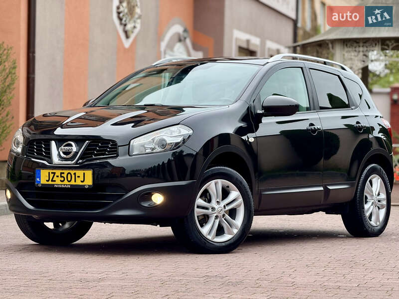 Внедорожник / Кроссовер Nissan Qashqai 2010 в 