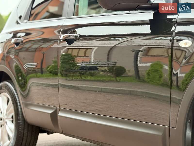 Позашляховик / Кросовер Nissan Qashqai 2010 в Стрию