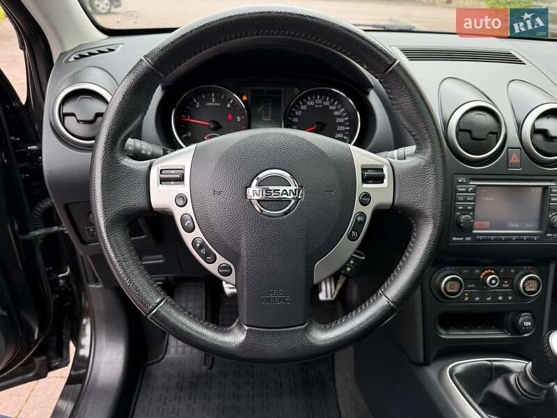 Позашляховик / Кросовер Nissan Qashqai 2010 в Стрию