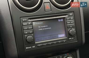 Внедорожник / Кроссовер Nissan Qashqai 2010 в 