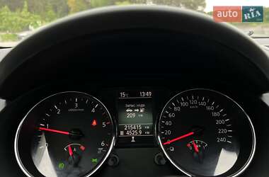 Позашляховик / Кросовер Nissan Qashqai 2011 в 