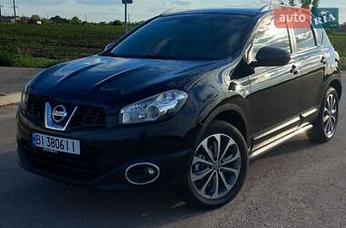Внедорожник / Кроссовер Nissan Qashqai 2010 в Полтаве