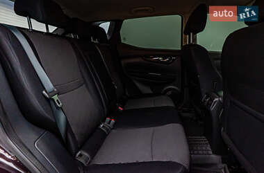 Внедорожник / Кроссовер Nissan Qashqai 2016 в 