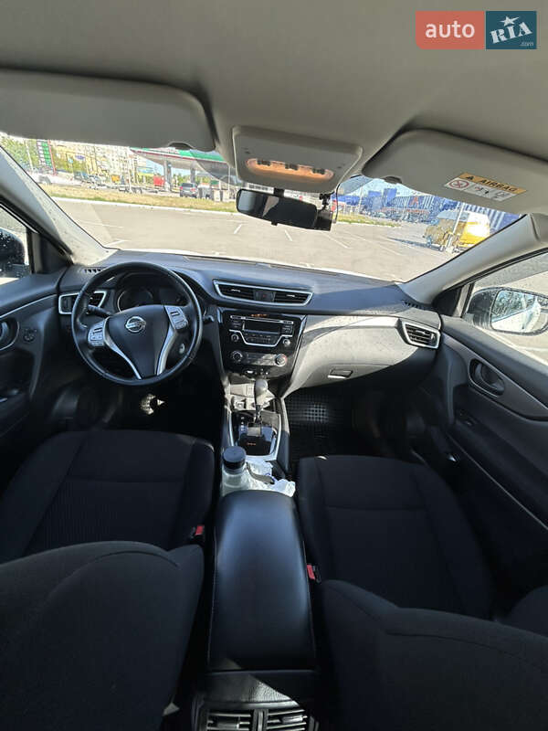 Внедорожник / Кроссовер Nissan Qashqai 2016 в Сумах