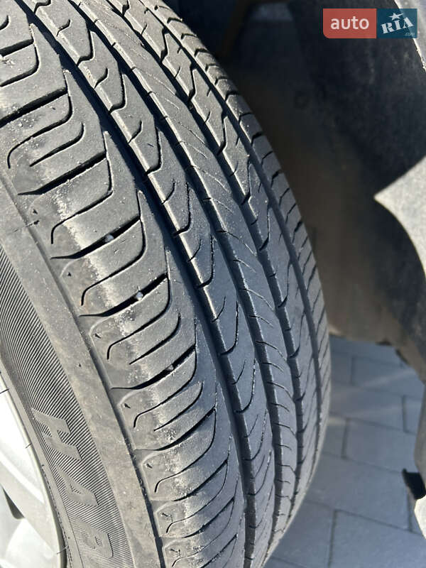 Внедорожник / Кроссовер Nissan Qashqai 2016 в Сумах