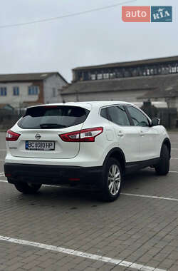 Позашляховик / Кросовер Nissan Qashqai 2016 в 