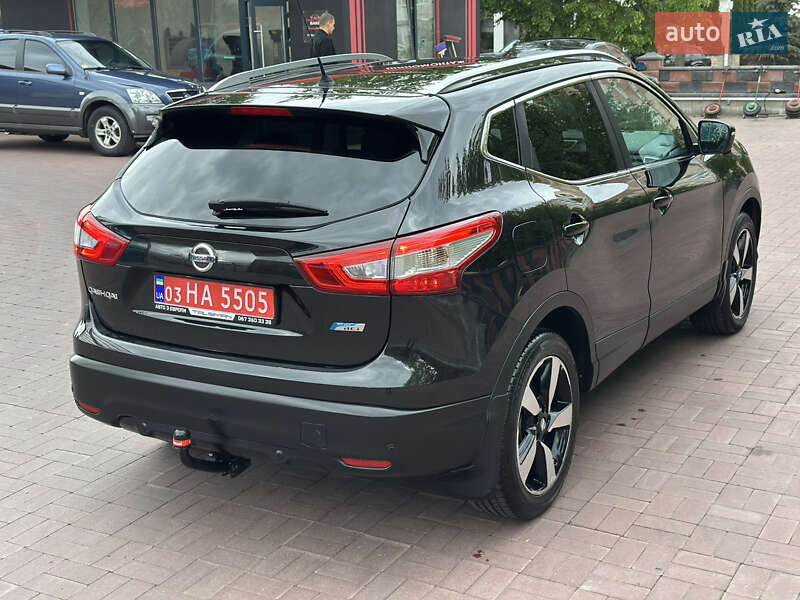 Внедорожник / Кроссовер Nissan Qashqai 2014 в Ровно