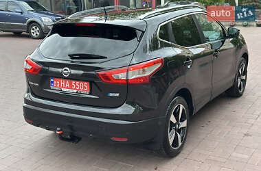 Позашляховик / Кросовер Nissan Qashqai 2014 в 