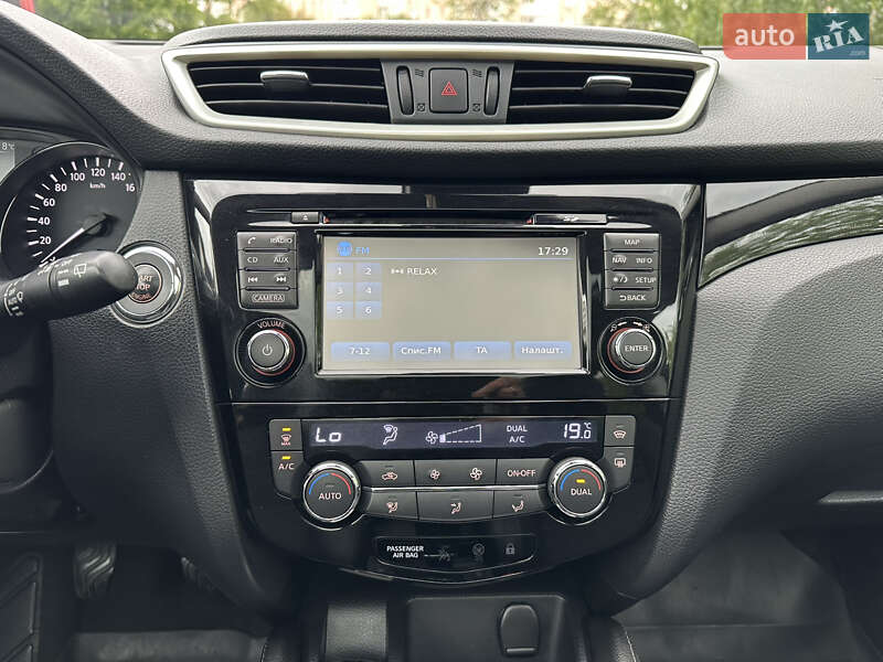 Внедорожник / Кроссовер Nissan Qashqai 2014 в Ровно