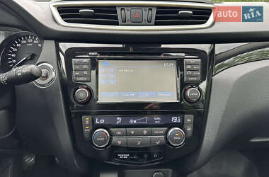 Позашляховик / Кросовер Nissan Qashqai 2014 в 