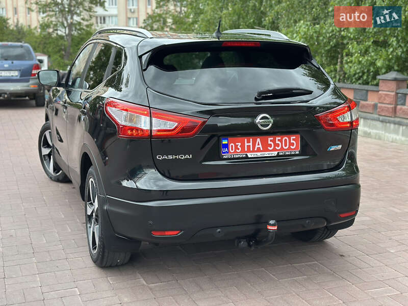Внедорожник / Кроссовер Nissan Qashqai 2014 в Ровно