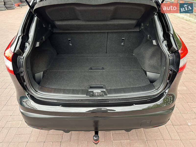 Внедорожник / Кроссовер Nissan Qashqai 2014 в Ровно