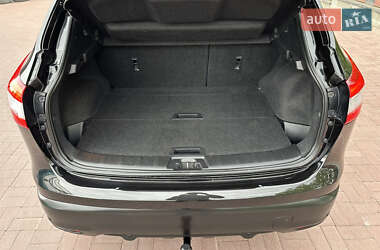 Позашляховик / Кросовер Nissan Qashqai 2014 в 