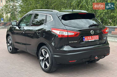Позашляховик / Кросовер Nissan Qashqai 2014 в 