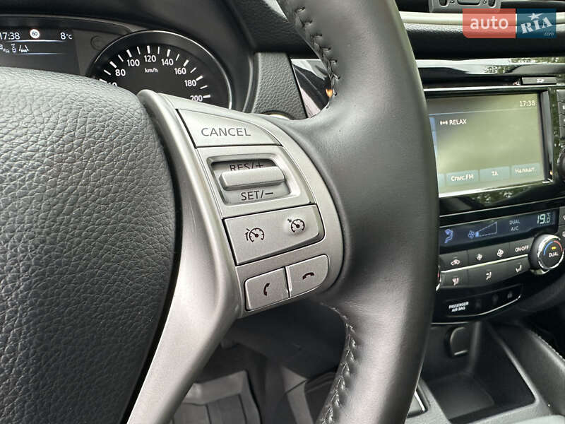 Внедорожник / Кроссовер Nissan Qashqai 2014 в Ровно