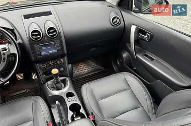Позашляховик / Кросовер Nissan Qashqai 2011 в 