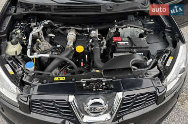 Позашляховик / Кросовер Nissan Qashqai 2011 в 