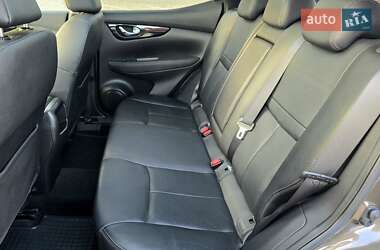Позашляховик / Кросовер Nissan Qashqai 2015 в 