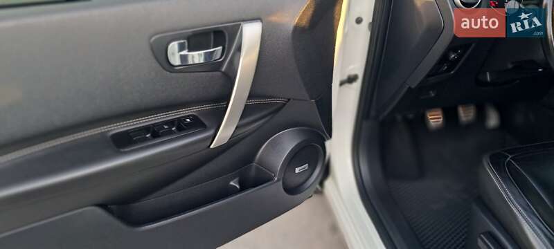 Позашляховик / Кросовер Nissan Qashqai 2011 в Кременчуці