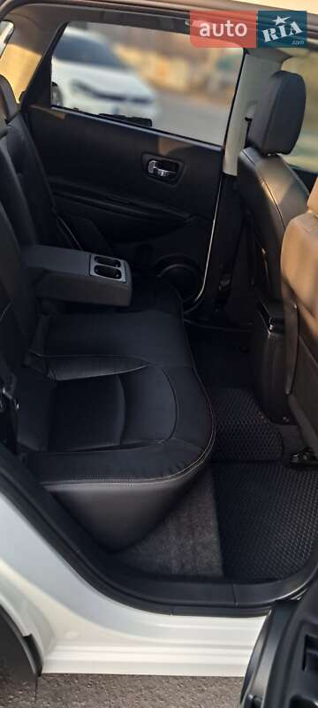 Позашляховик / Кросовер Nissan Qashqai 2011 в Кременчуці