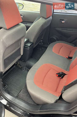 Позашляховик / Кросовер Nissan Qashqai 2007 в 
