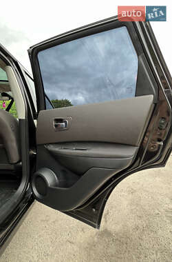 Позашляховик / Кросовер Nissan Qashqai 2007 в 