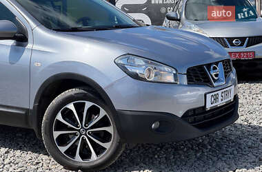 Позашляховик / Кросовер Nissan Qashqai 2013 в 