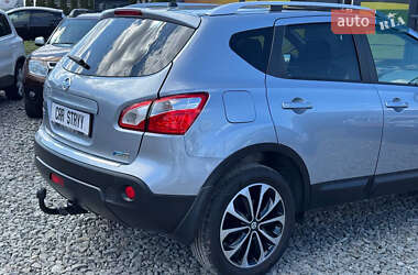 Позашляховик / Кросовер Nissan Qashqai 2013 в 