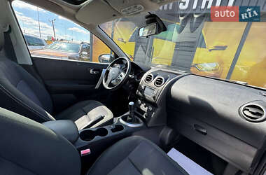 Позашляховик / Кросовер Nissan Qashqai 2013 в 