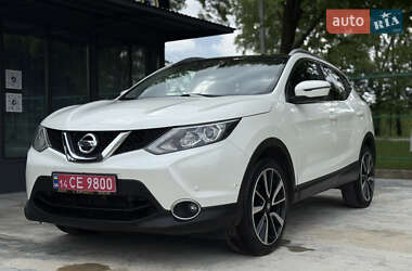 Внедорожник / Кроссовер Nissan Qashqai 2015 в Ивано-Франковске
