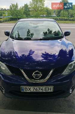 Внедорожник / Кроссовер Nissan Qashqai 2014 в 