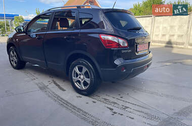 Позашляховик / Кросовер Nissan Qashqai 2010 в 