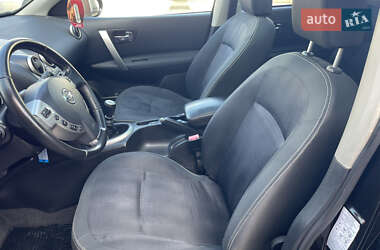 Позашляховик / Кросовер Nissan Qashqai 2010 в 