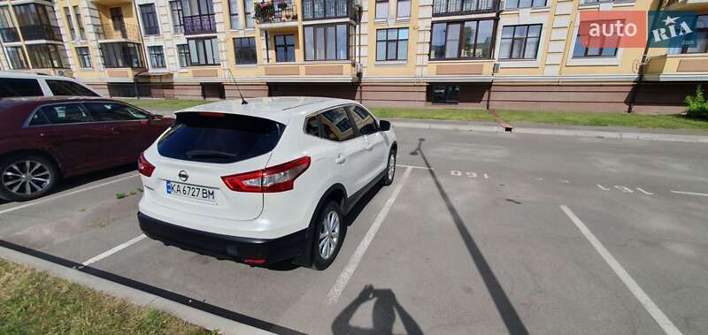 Внедорожник / Кроссовер Nissan Qashqai 2015 в Киеве