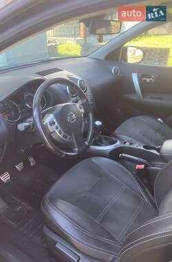 Внедорожник / Кроссовер Nissan Qashqai 2012 в 