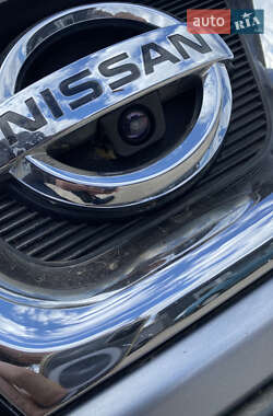 Позашляховик / Кросовер Nissan Qashqai 2013 в 