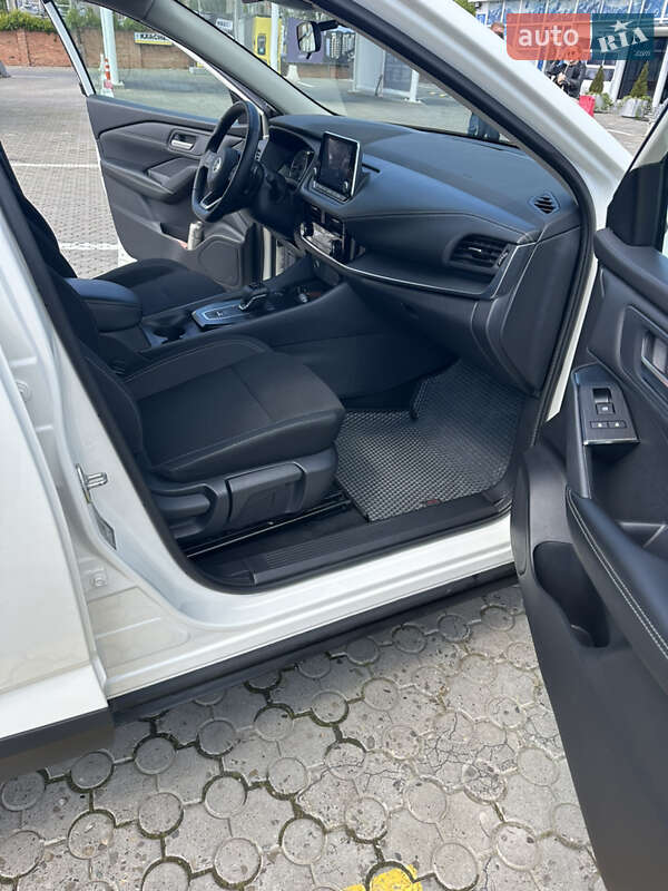 Внедорожник / Кроссовер Nissan Qashqai 2021 в Черновцах