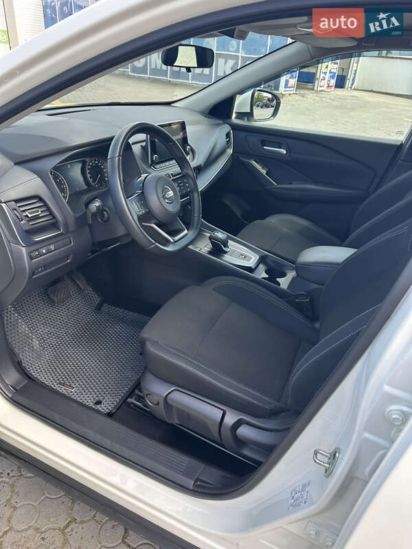 Внедорожник / Кроссовер Nissan Qashqai 2021 в Черновцах