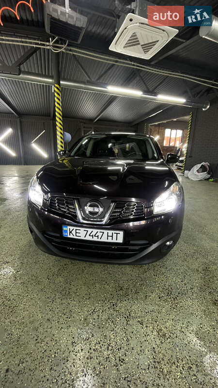 Внедорожник / Кроссовер Nissan Qashqai 2013 в Кривом Роге