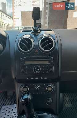 Позашляховик / Кросовер Nissan Qashqai 2007 в 