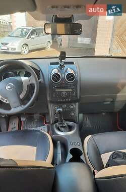 Позашляховик / Кросовер Nissan Qashqai 2007 в 