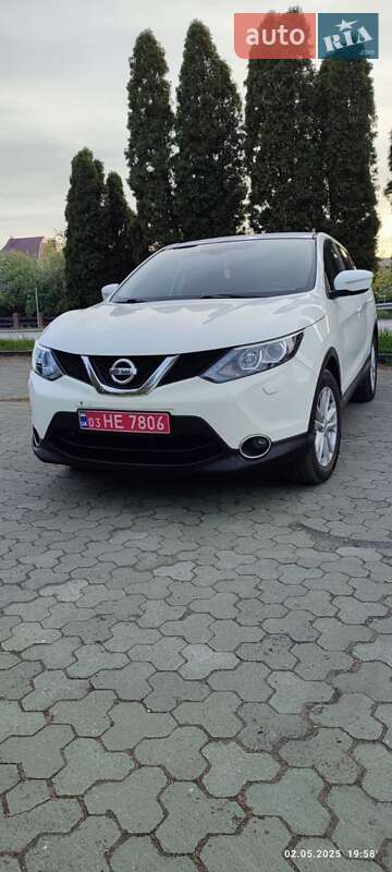 Позашляховик / Кросовер Nissan Qashqai 2014 в 