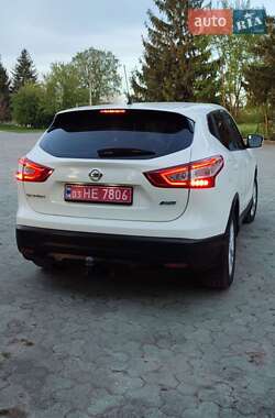 Позашляховик / Кросовер Nissan Qashqai 2014 в 