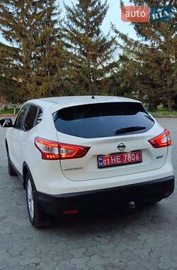 Позашляховик / Кросовер Nissan Qashqai 2014 в 